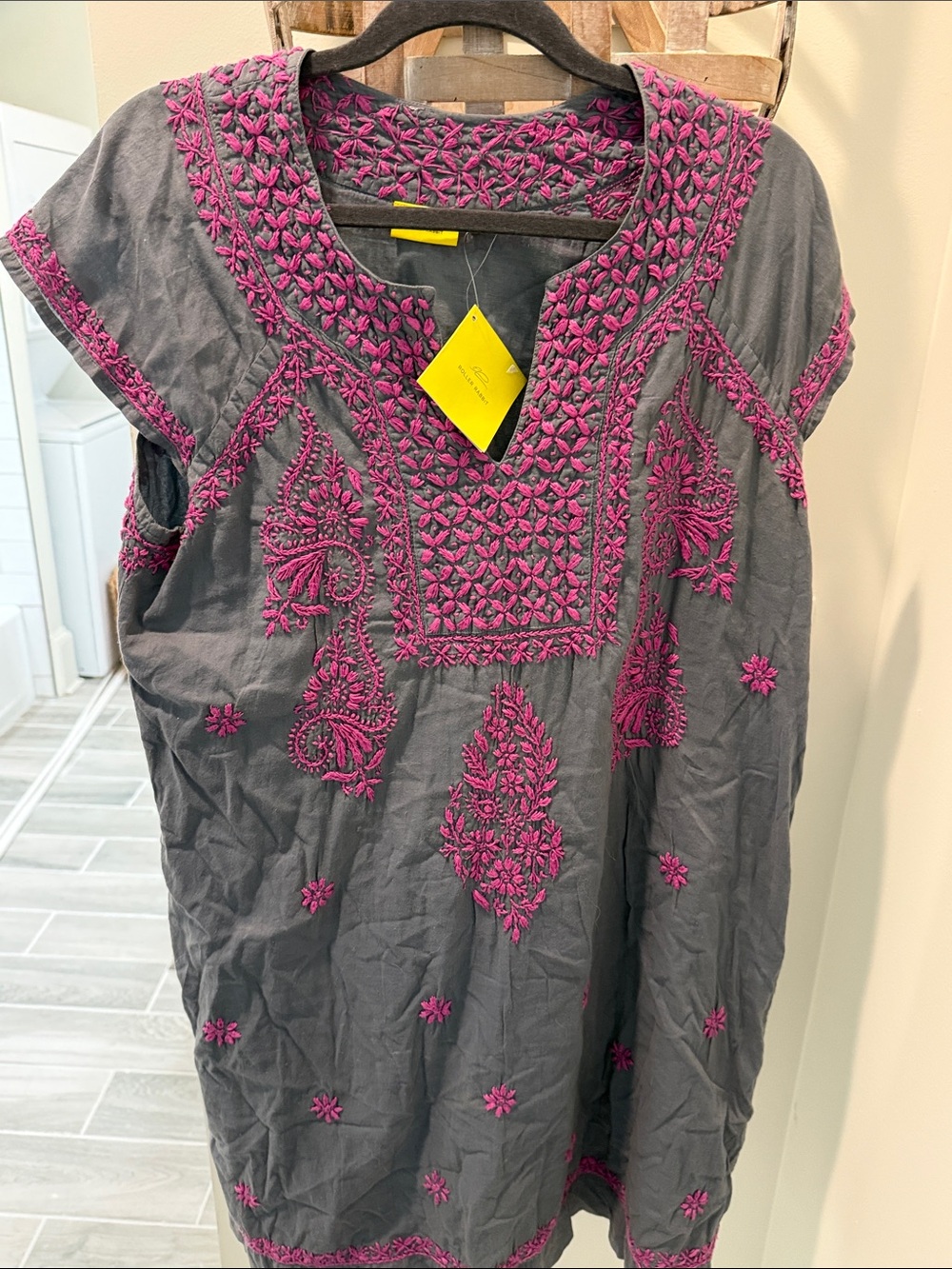 Roller Rabbit Gray Midi Dress with Fuchsia Embroidery